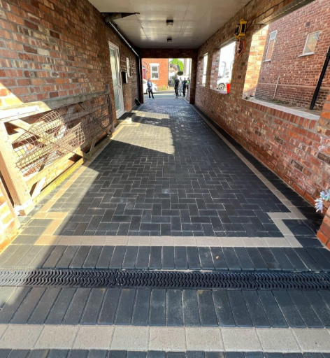 Block Paving Company Middlewich 23 Xlarge Medium