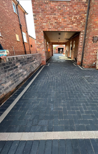 Block Paving Company Middlewich 24 Xlarge Medium