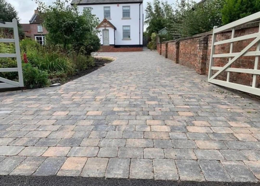 Block Paving Company Middlewich 7 Xlarge Medium